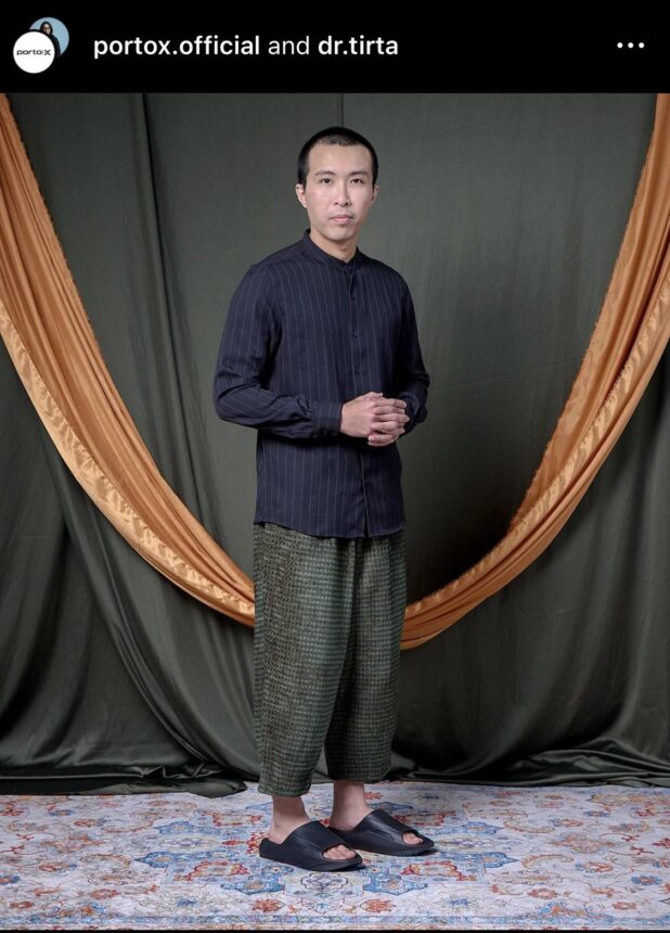 Foto dr Tirta yang mirip tokoh mandarin IPMan./Foto : X