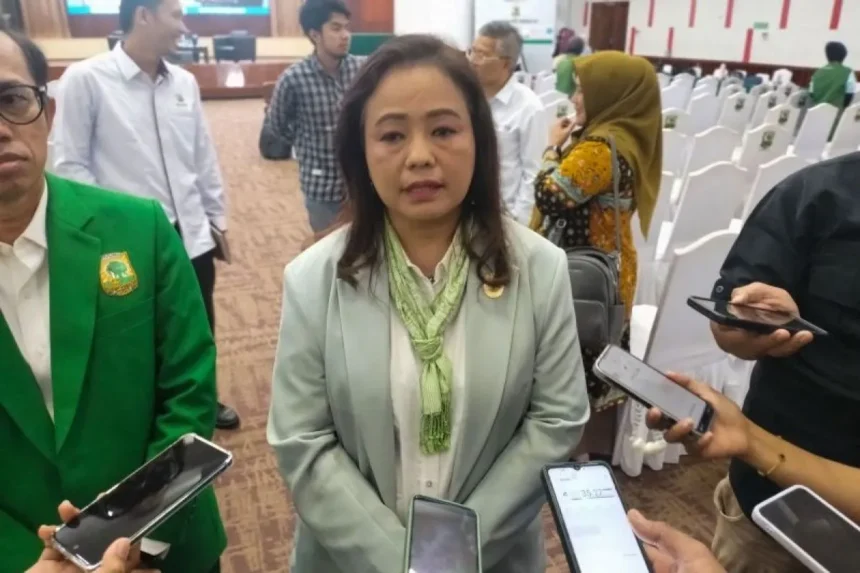 Rospita Vici Paulyn anggota Komisi Informasi Pusat / Foto : capture ANTARA