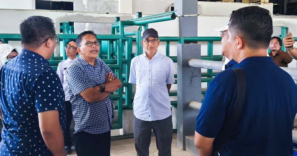 Komisi B DPRD Surabaya saat melakukan sidak ke RPH Osowilangun / Foto: capture Memorandum