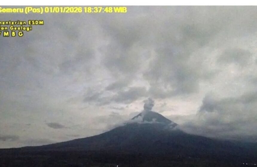 Erupsi Gn Semeru/ Foto: capture ANTARA