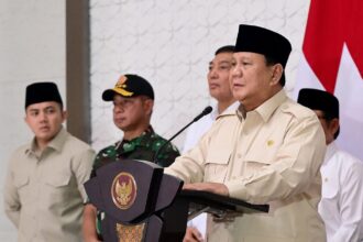Pesiden Prabowo Subianto memberikan keterangan pers di Pangkalan TNI AU Halim Perdanakusuma, Jakarta, Kamis, 23 Januari 2025 (Foto: BPMI Setpres)