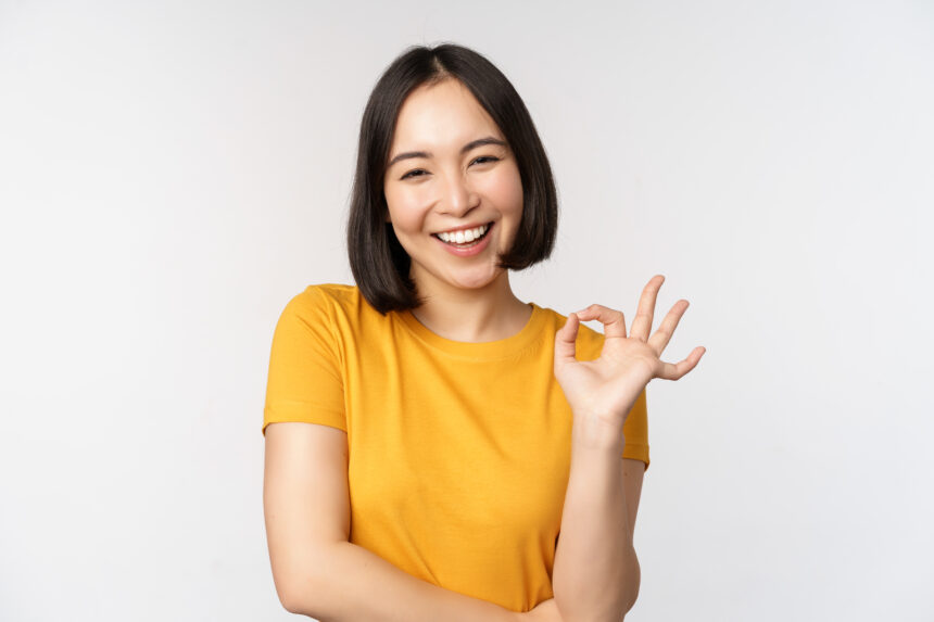 Tersenyum perlu pembiasaan dan latihan