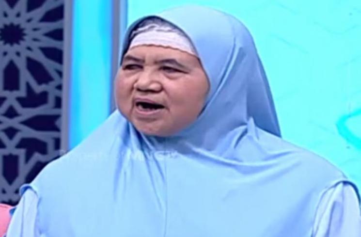 Nama Mamah Dedeh jadi perbincangan publik karena membela kaum perempuan. / Foto : Ist