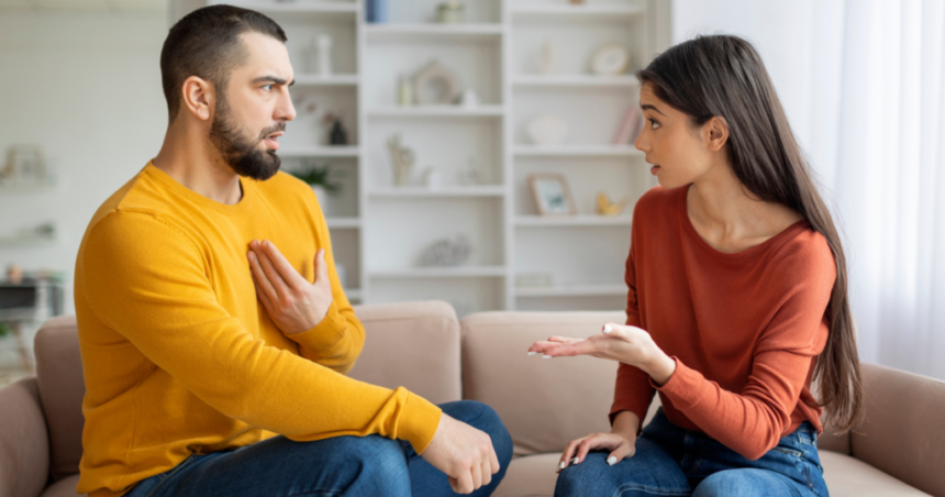 Tanda pasangan bermasalah ada komunikasi tidak efektif / Foto : geedeting
