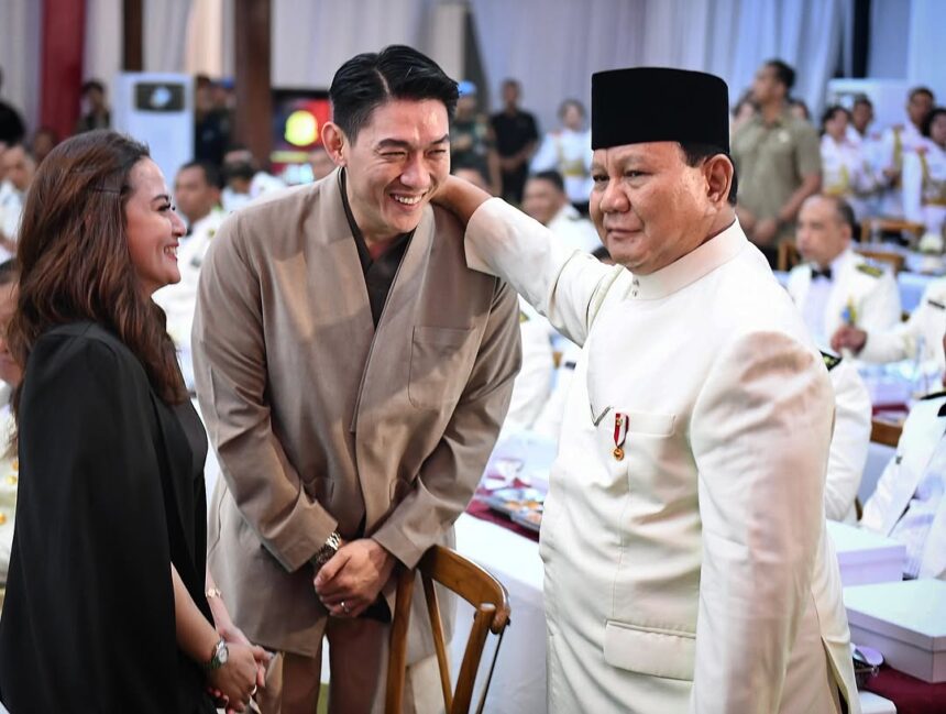 Ifan Seventeen bersama Presiden Prabowo./ Foto : IG