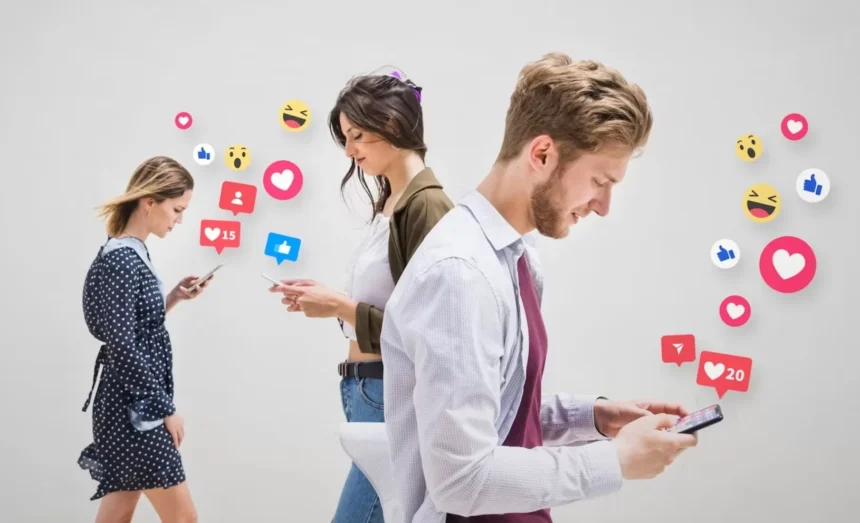 Tetap dalam kendali ketika menggunakan media sosial / Foto : Freepik