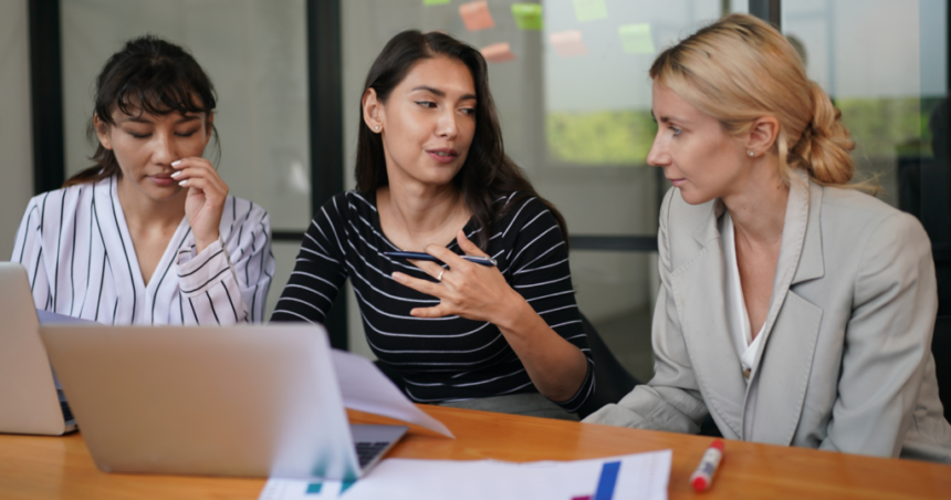 Pembicaraan perlu dua arah sehingga bisa saling memahami isi pembicaraan / Foto : geediting