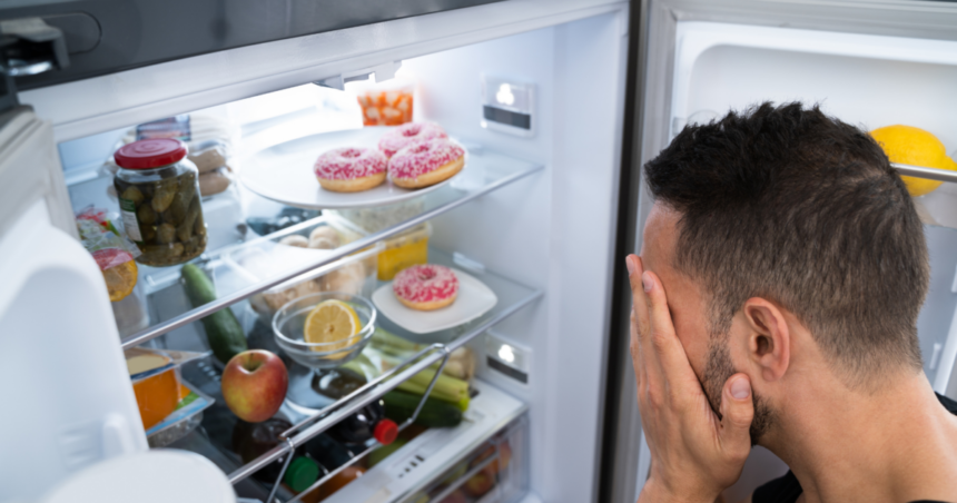 Membuka kulkas dianggap bisa meredakan ketegangan / Foto : geedeting