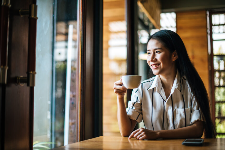 Penyuka kopi hitam tanpa gula memiliki kepribadian yang terbuka / Foto : Freepik