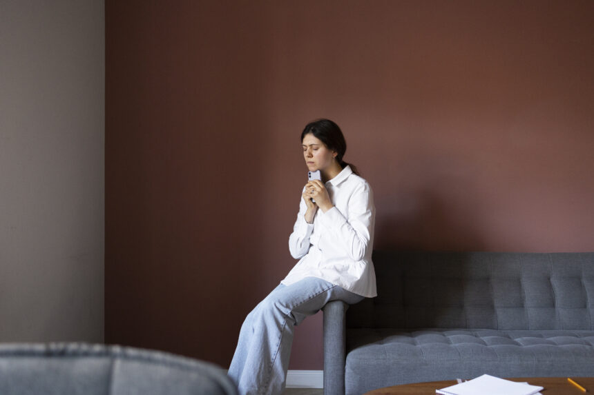 Sejumlah wanita menyembunyikan kerentanannya untuk mendapatkan validasi / Foto : freepik