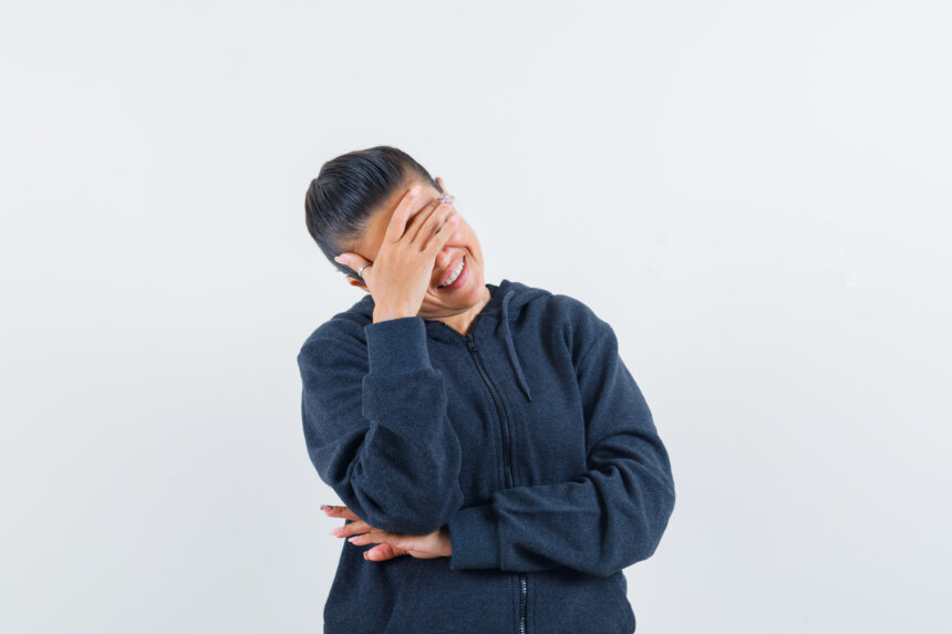 Ilustrasi menangis karena bahagia / Foto : freepik