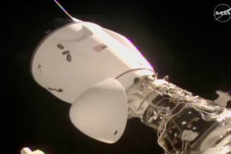 Capsul SpaseX saat berlabuh di Stasiun Luar Angkasa Internasional / Foto : AP