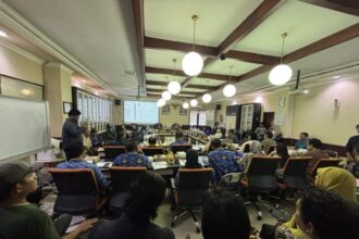 Suasana dengar pendapat warga dengan Komisi C DPRD Kota Surabaya / Foto: dok Aktual