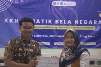 Narasumber dan ketua KKNT setelah menyampaikan materi strategi Social Media Marketing/dok.istimewa