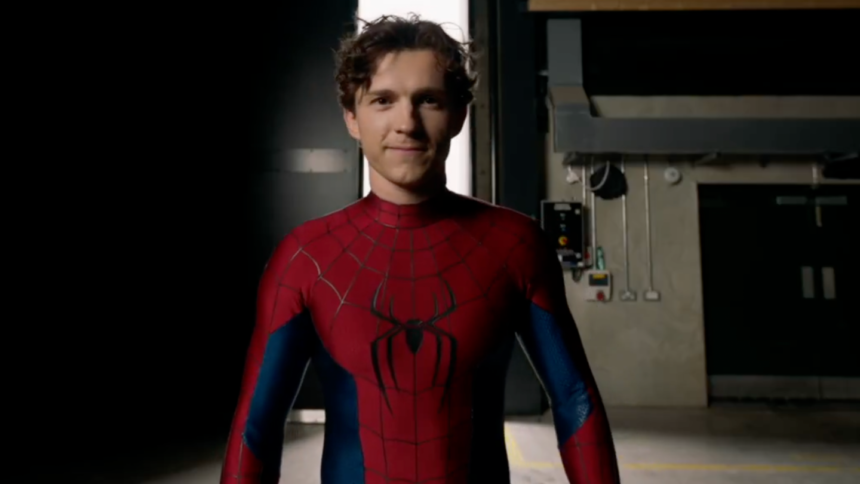 Tom Holland dengan baju spider man/ Foto: Hollywood reporter