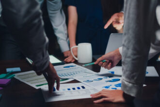 Ilustrasi investasi dan bisnis / Foto: freepik