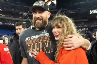 Travis Kelce dan Taylor Swift / Foto: capture PEOPLE