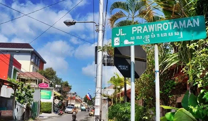 Papan nama Jalan Prawirotaman, Yogyakarta / Foto: Ist