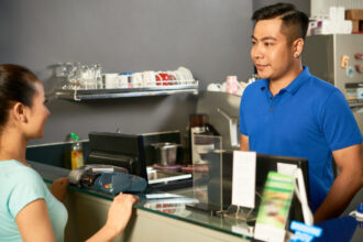 Ilustrasi teller bank/ Foto: freepik