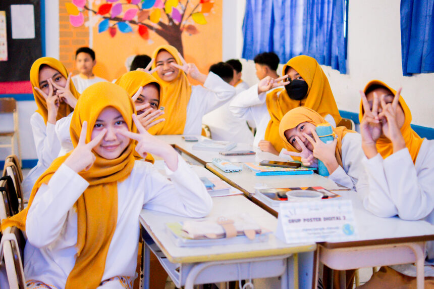 Kelas dan kelompok diskusi di SMP Negeri 1 Subang menjadi ruang aman untuk belajar dan berpendapat/istimewa