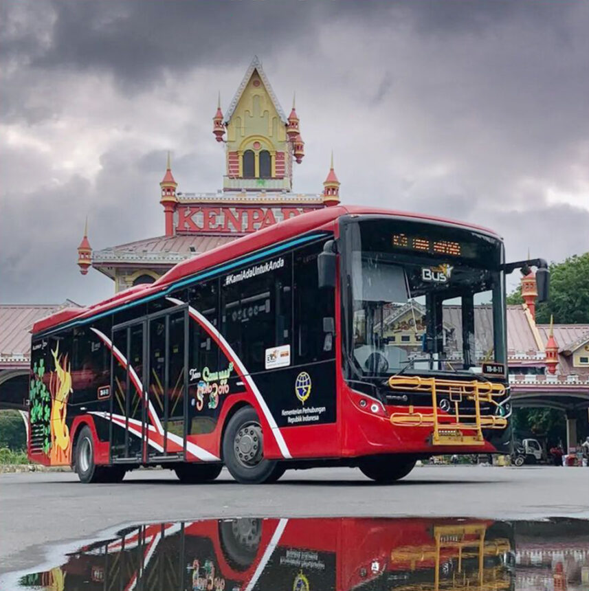 Bus Trans Semanggi Surabaya/ Foto: Touris Surabaya