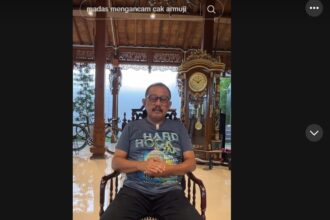 Tangkapan layar saat Wawali Surabaya memberikan keterangan di TikTok/ Foto: capture TikTok