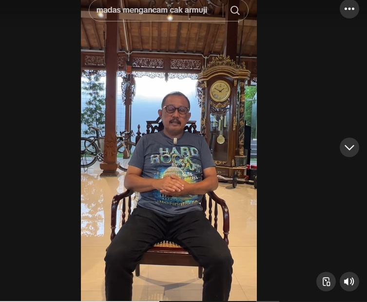 Tangkapan layar saat Wawali Surabaya memberikan keterangan di TikTok/ Foto: capture TikTok