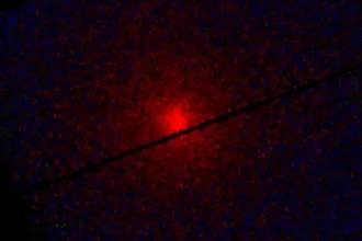 Komet 3I/ATLAS yang tertangkap kamera sinar merah/ foto: capture Space