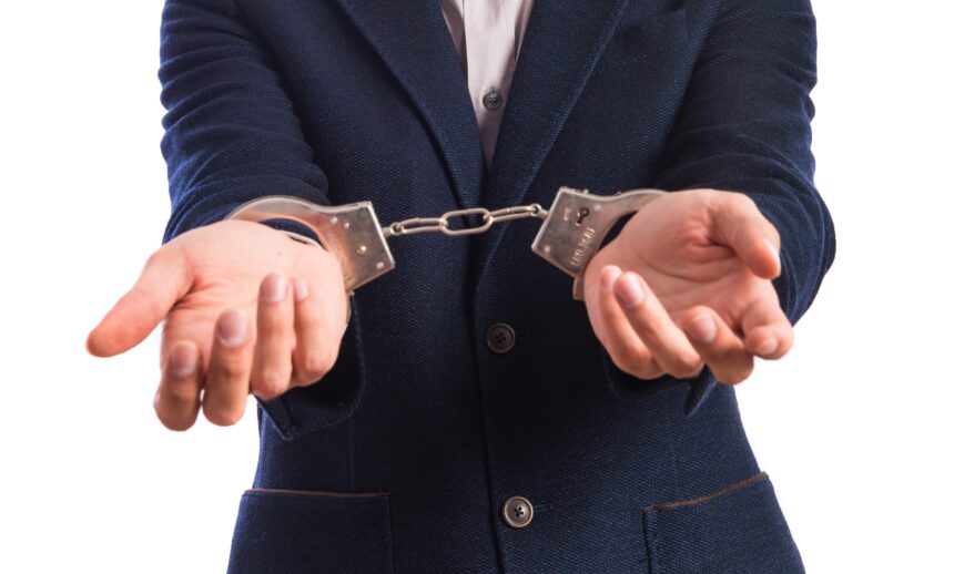 Ilustrasi penangkapan kasus pidana korupsi/ Foto: freepik