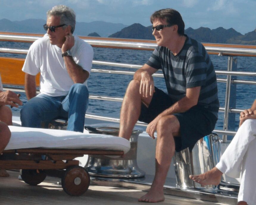 Jeffrey Epstein (kiri) dan Peter Mandelson/ Foto: The Guardian
