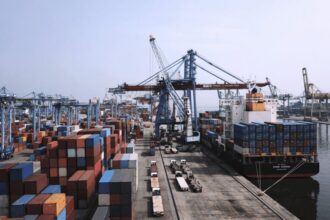 Aktivitas pelabuhan di Indonesia/ Foto: Ist