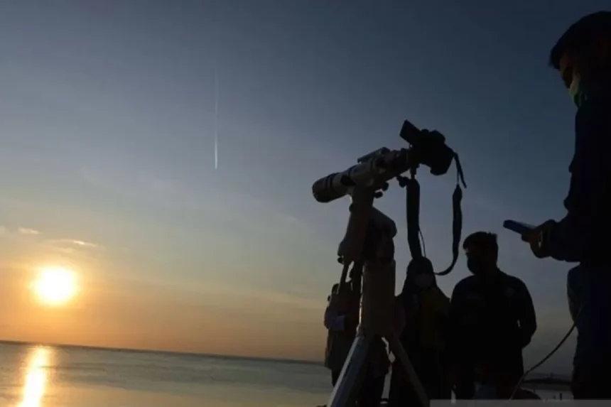 Pengamatan hilal/ foto: ANTARA