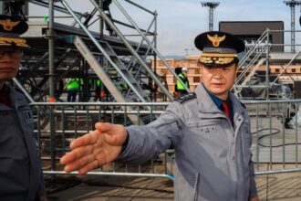 Polisi melakukan persiapan menjelang konser BTS/ Foto: Korean Times