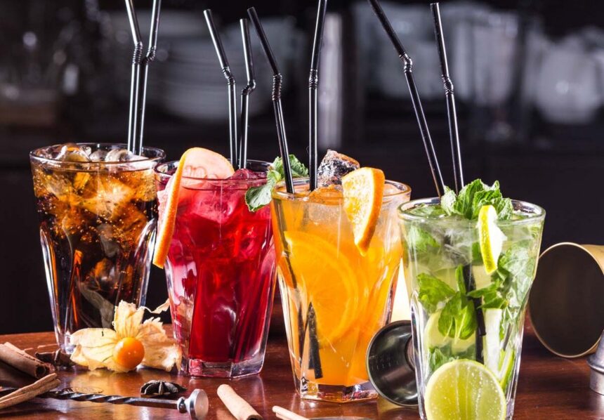 Berbagai jenis minuman koktail/ Foto: national today