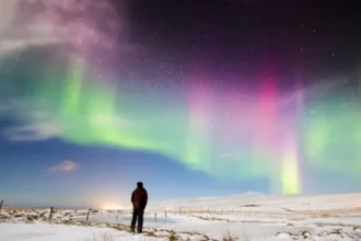 Aurora akibat badai matahari/ Foto: space