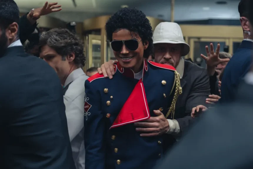 Jaafar Jackson saat memerankan pamannya Michael Jackson/ Foto: variety