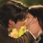 Adegan Perfect Crown yang dibintangi Byeon Woo Seok dan UI/ foto: soompi