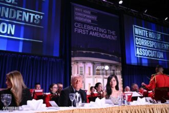 Suasana jamuan makan malam sebelum penembakan/ Foto: capture Kompas