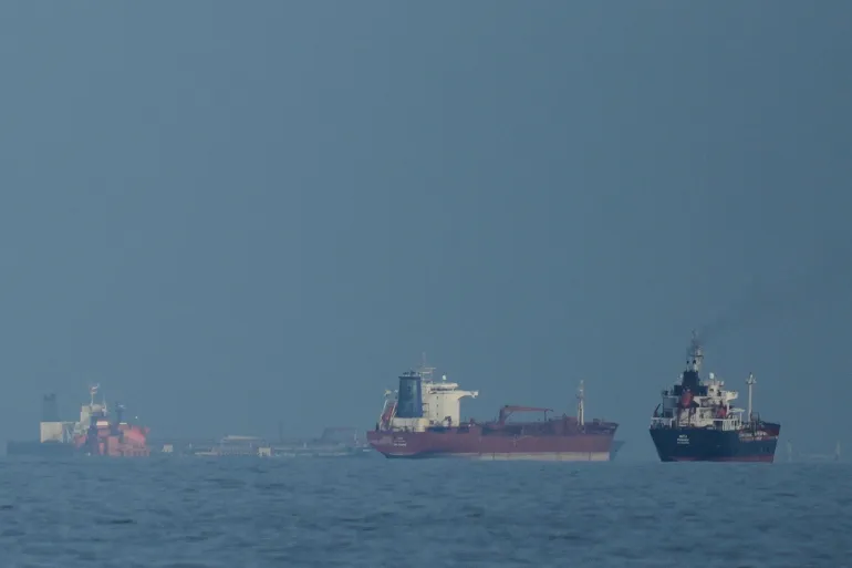 Kapal kapal di Selat Hormuz/ Foto: aljazeera