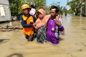 Evakuasi banjir di Kabupaten Demak / Foto: ANTARA