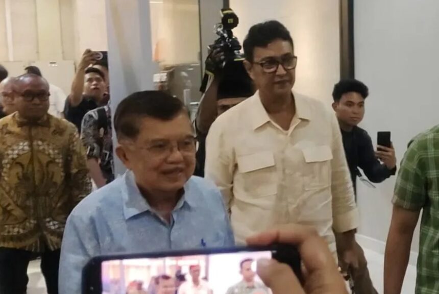 Jusuf Kalla saat mendatangi Mabes Polri/ Foto: courtesy ANTARA