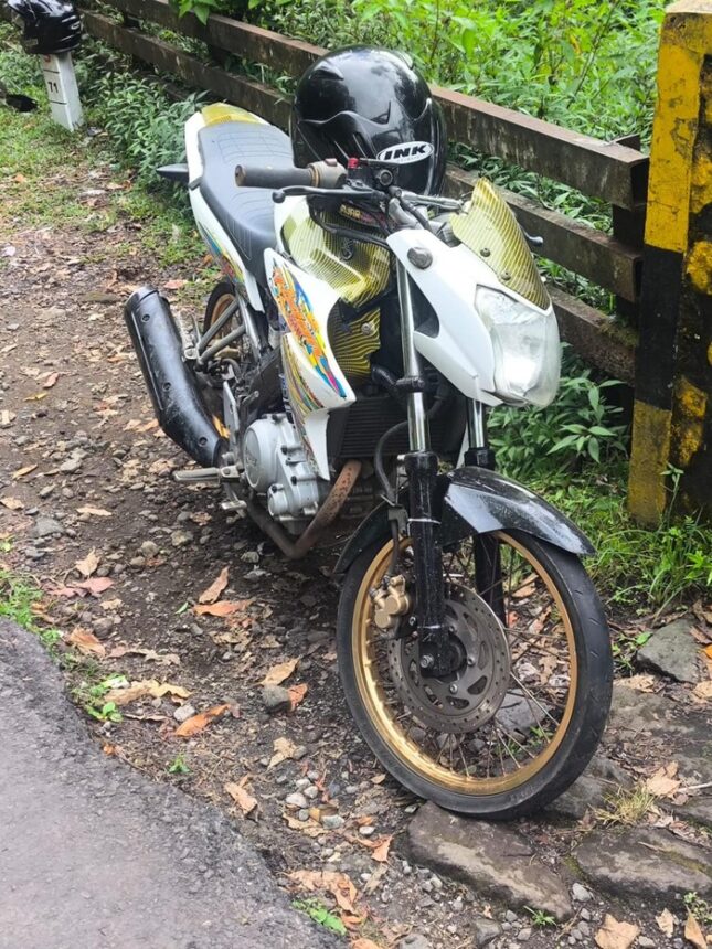 Sepeda motor yang ditemukan lokasi kejadian/ Foto: Ist
