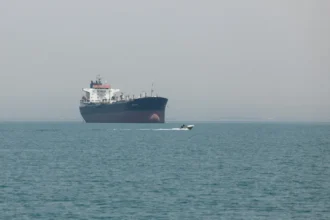 Kapal tangker di Selat Hormuz/ Foto: Aljazeera