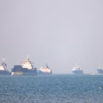 Kapal Tanker di Selat Hormuz / Foto: The Guardian