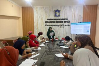 Dosen Ilmu Komunikasi UPN Veteran Jawa Timur Dhelittya Finaliyani Putri saat menyampaikan materinya/dok.aktual.co.id