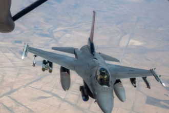 Jet tempur F-16 berpatroli di Timur Tengah/ Foto: the guardian