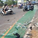 Lokasi kecelakaan truk yang menabrak sepeda motor di Jalan Cut Meutia, dekat persimpangan Universitas Islam 45 (Unisma) Bekasi/ Foto: KOMPAS