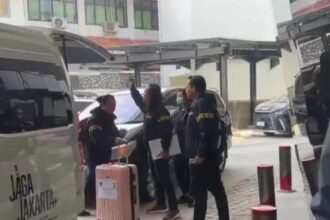 Tim gabungan Korps Pemberantasan Tindak Pidana Korupsi (Kortastipidkor) Polri dan Polda Metro Jaya mengunjungi Gedung Jampidsus Kejaksaan Agung/ Foto: ANTARA