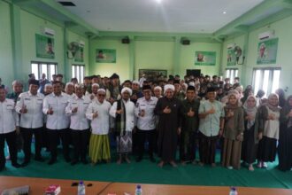 Foto bersama saat pembukaan KKN Inovasi Pesantren di Probolinggo/dok.istimewa
