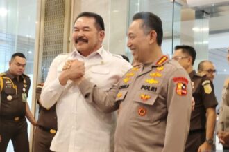 Kapolri Jenderal Pol. Listyo Sigit Prabowo dan Jaksa Agung ST Burhanuddin / foto: ANTARA